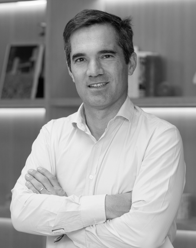Iñaki Arrola